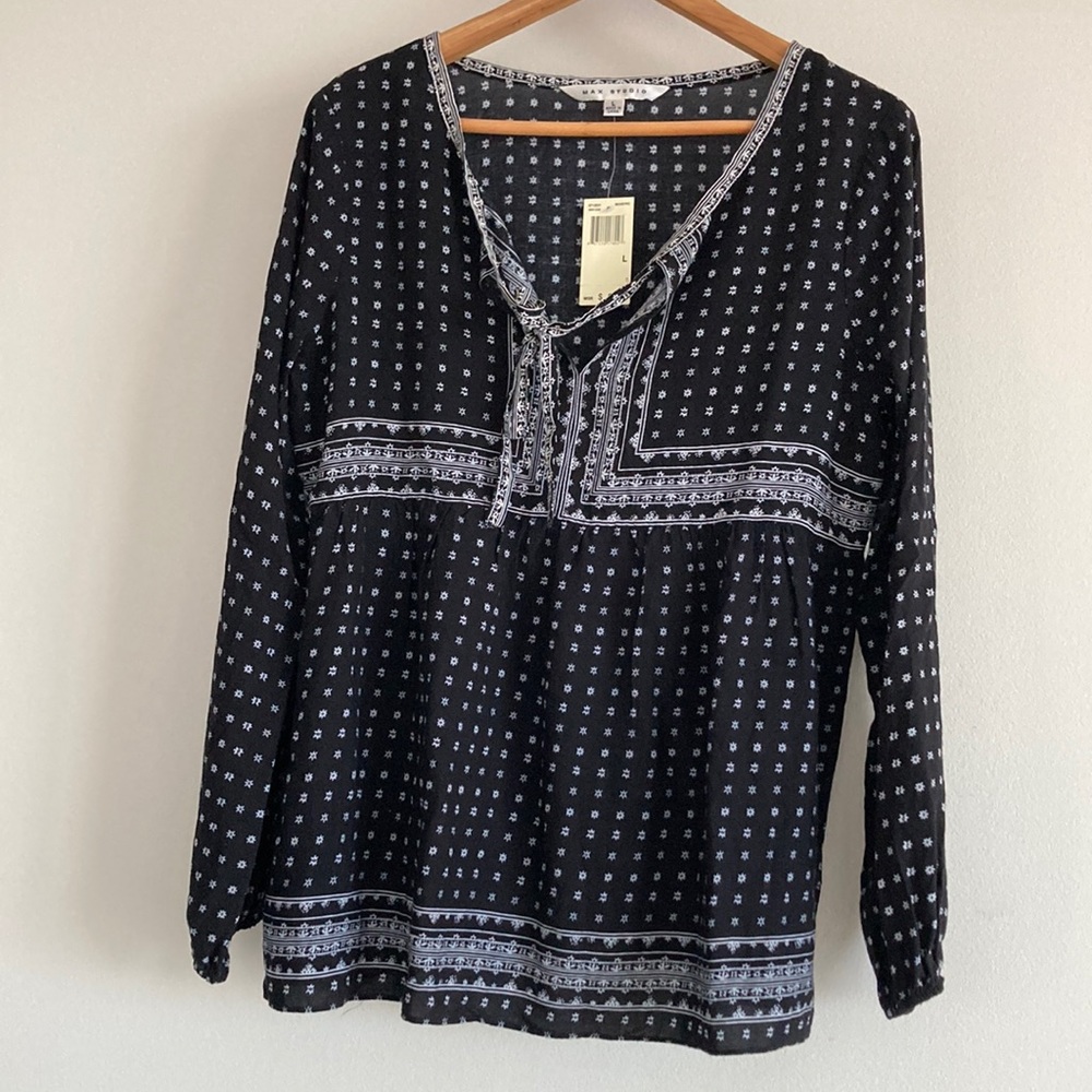 NWT Max Studio Tie-Neck Top- Black Print Size Large